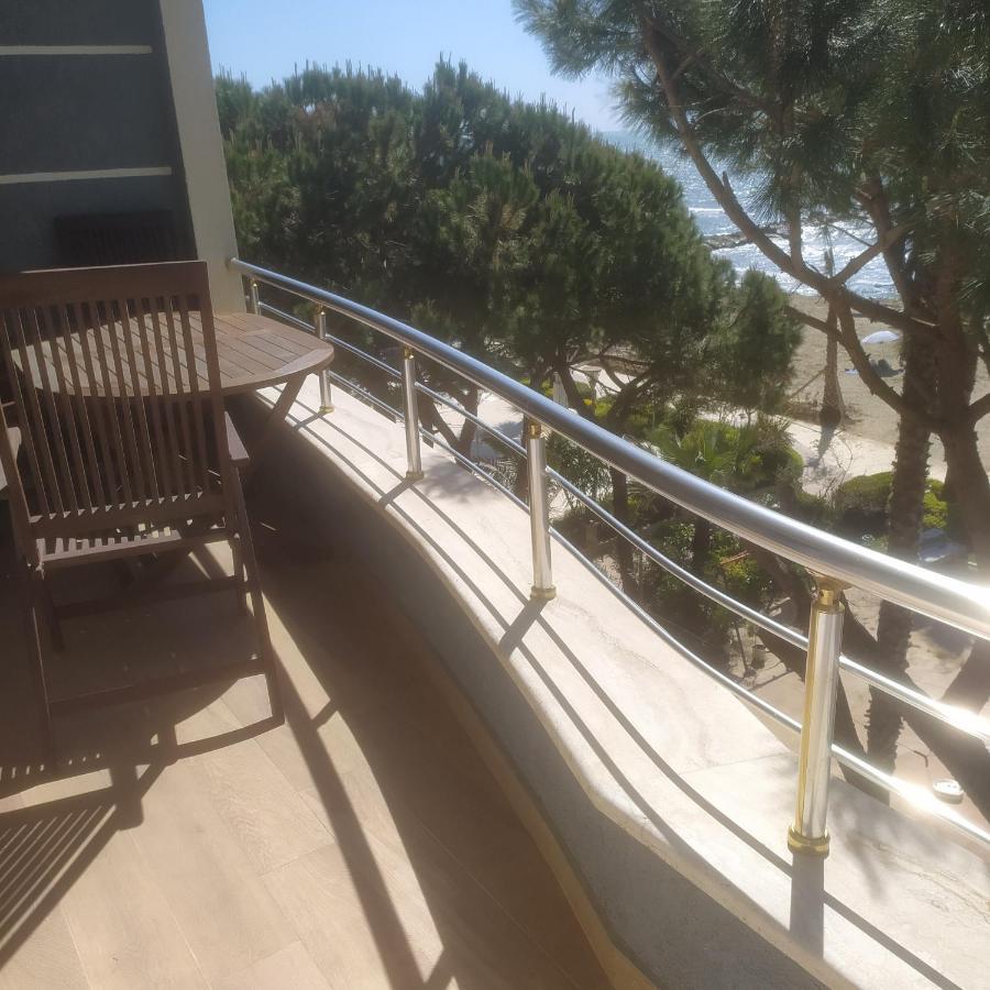 Mia'S Sea View Apartment Golem  Kültér fotó