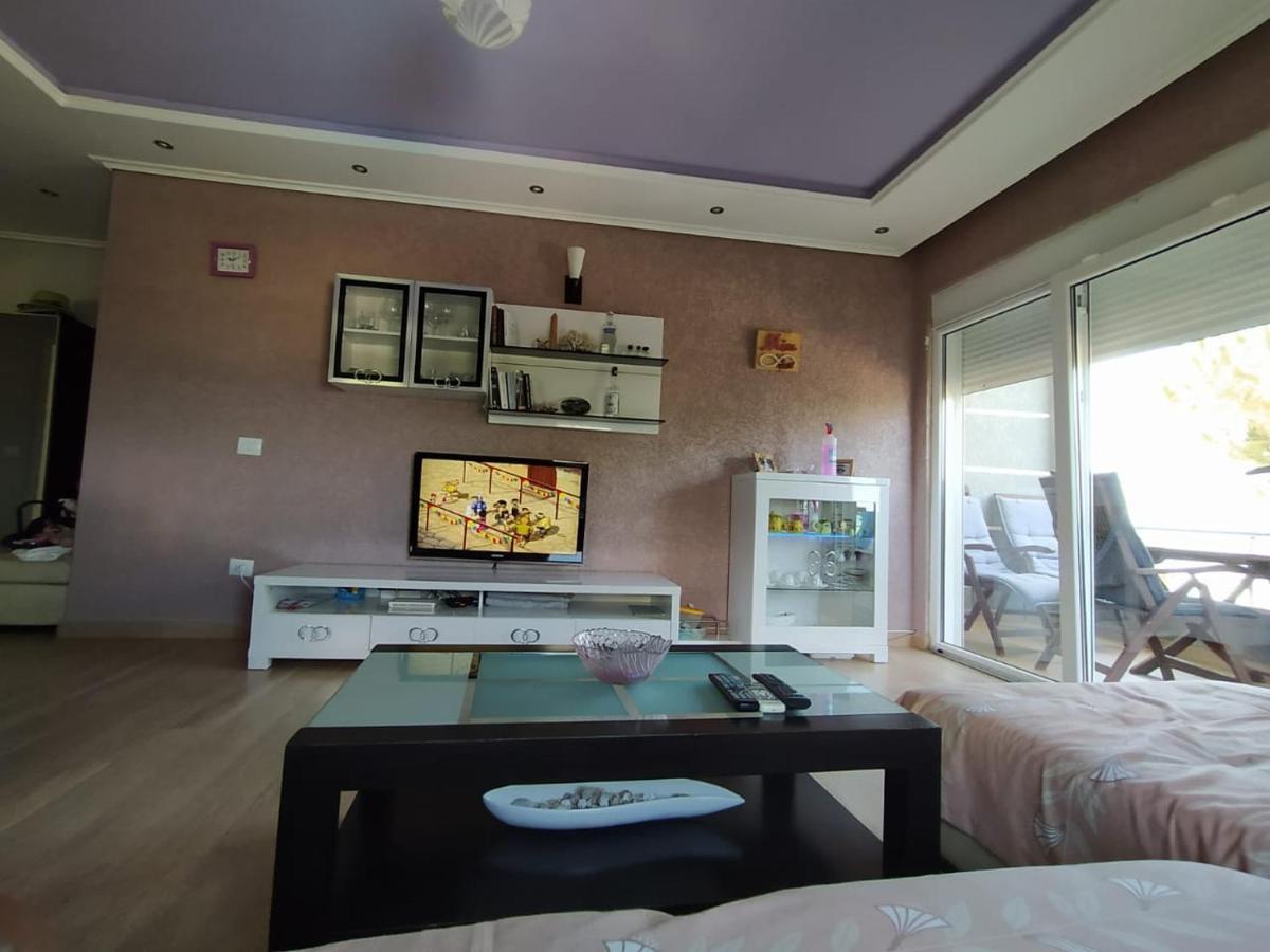 Mia'S Sea View Apartment Golem  Kültér fotó